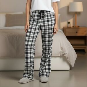 GAP Women’s Flannel Pajama Pants 2-Pack Black/Cream Size L NWOT